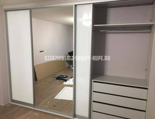 Встроенные шкафы на заказ Дзержинский